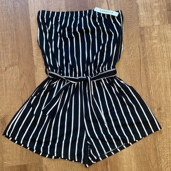 NWT romper stripped - Picture 1 of 4